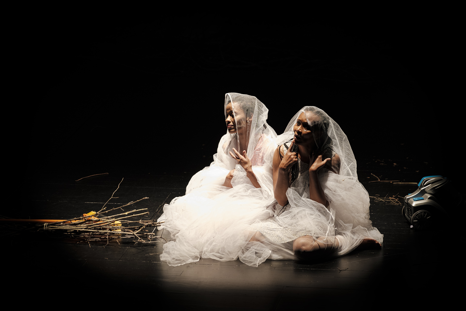 Raiz di Polon no Cine-Teatro Louletano