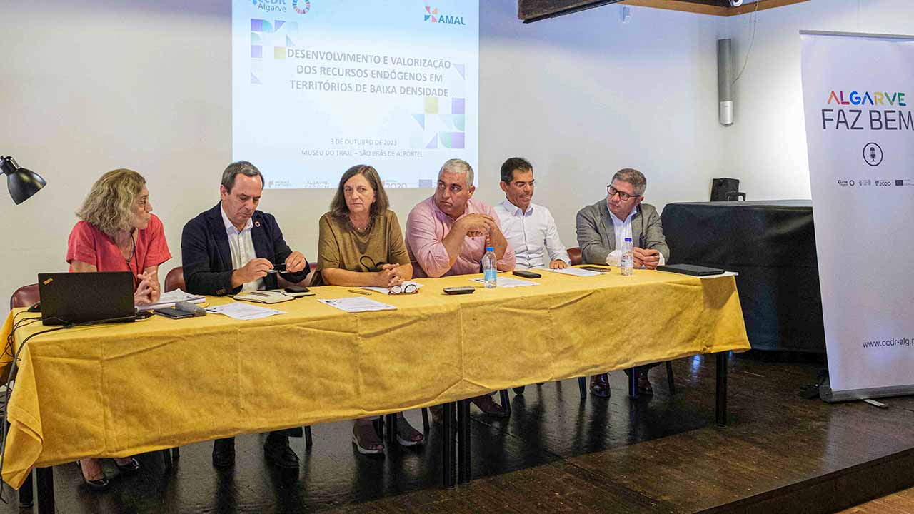 AMAL e a CCDR Algarve querem aposta em projetos de «aldeias inteligentes e digitais» no interior com os fundos do ALGARVE 2030.