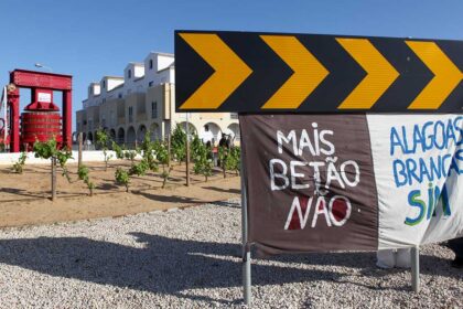 Tribunal Administrativo e Fiscal (TAF) de Loulé deixou cair providência cautelar interposta pelo PAN. Trabalhos podem avançar nas nas Alagoas Brancas.