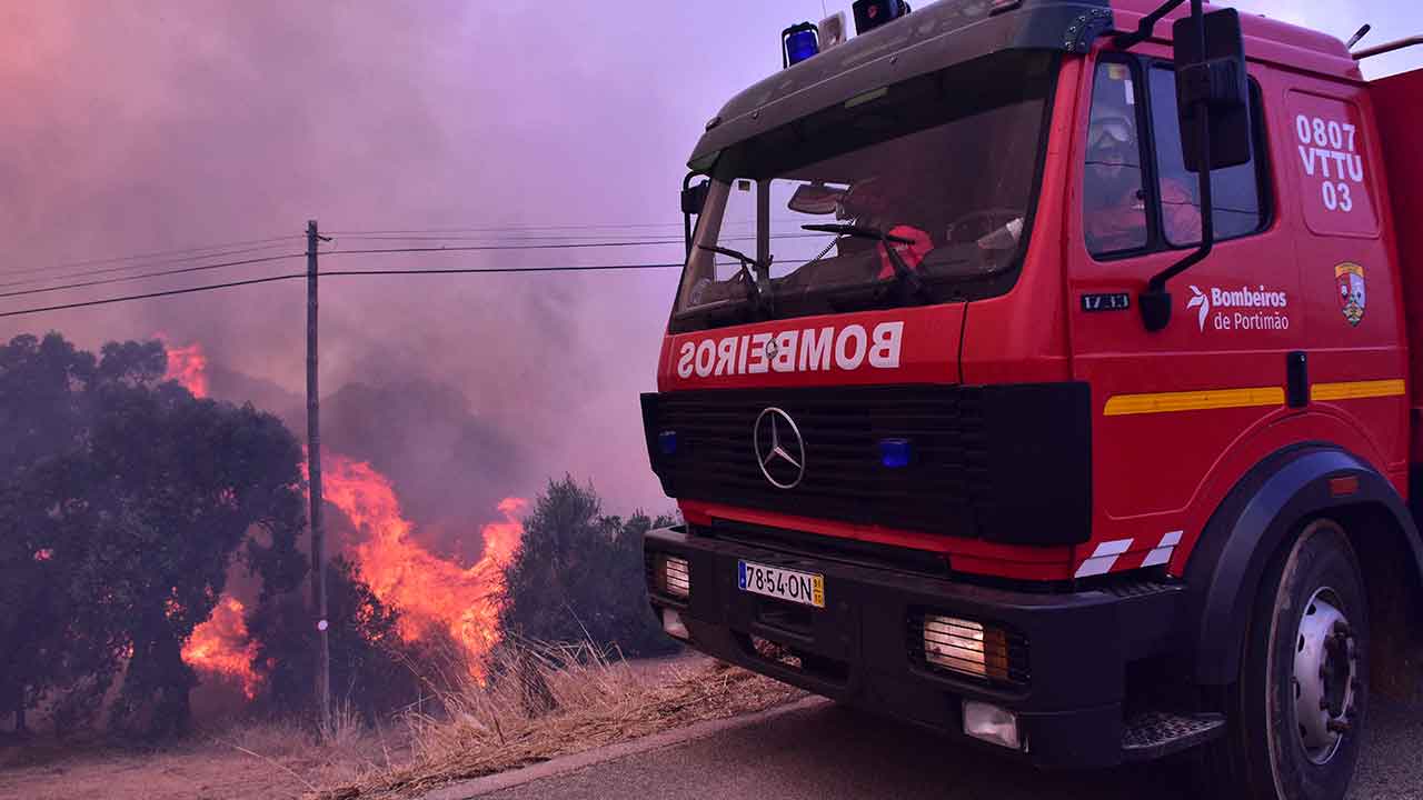 A AlgarSafe, a maior feira do género a sul do Tejo, vai juntar meia centena de parceiros no Parque de Feiras e Exposições de Portimão.