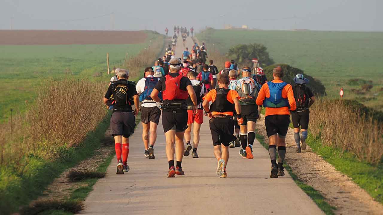 O Algarviana Ultra Trail, prova que une Sagres a Alcoutim, colocou 72 atletas em prova, tendo alcançado o pódio um português e uma francesa.