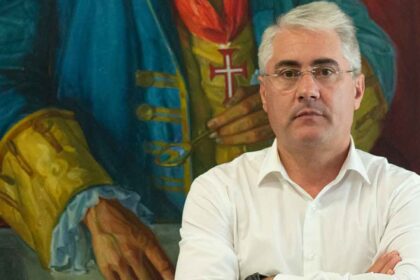 Álvaro Araújo, autarca de Vila Real de Santo António (VRSA) tem uma visão pragmática para a recuperação da credibilidade do município, a começar pela habitação.