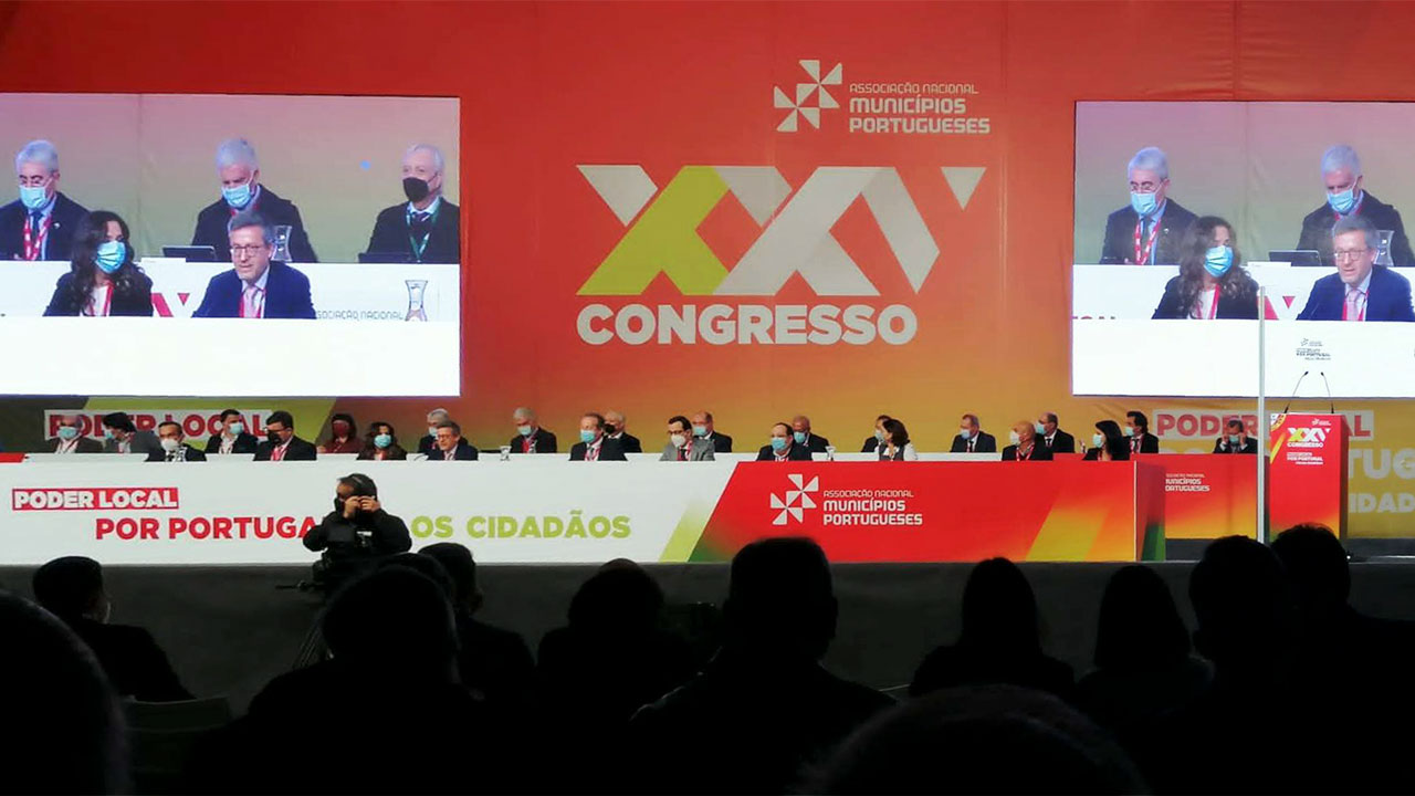O presidente da Câmara Municipal de Vila Real de Santo António, Álvaro Araújo, foi eleito, este sábado, vice-presidente do Conselho Diretivo da Associação Nacional de Municípios Portugueses.
