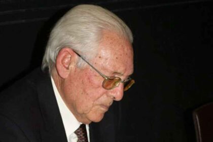 Aos 91 anos, António Horta Correia publica o VI Volume de Memórias e Documentos pela Arandis Editora.