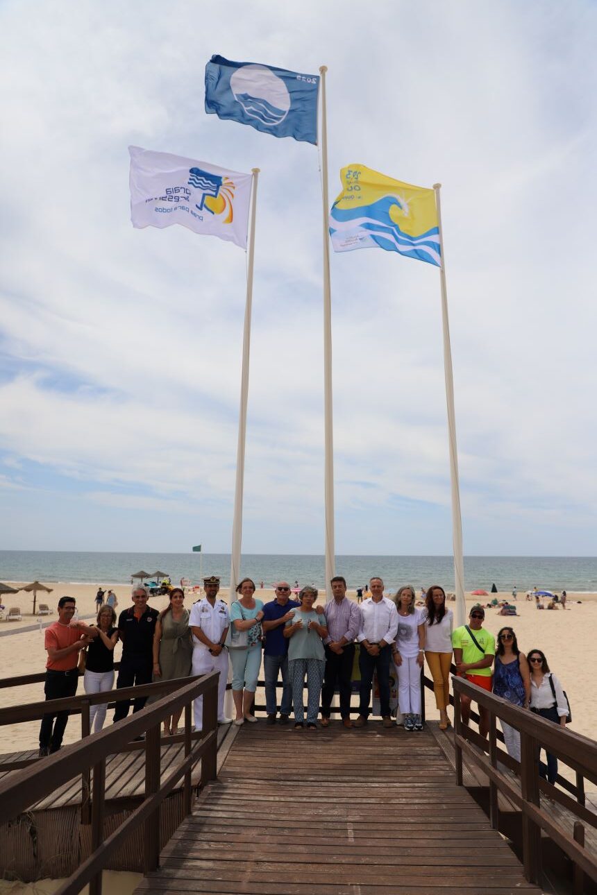 Praias de Castro Marim voltam a conquistar Bandeira Azul, Praia Acessível e Qualidade de Ouro e promove atividades de educação ambiental.