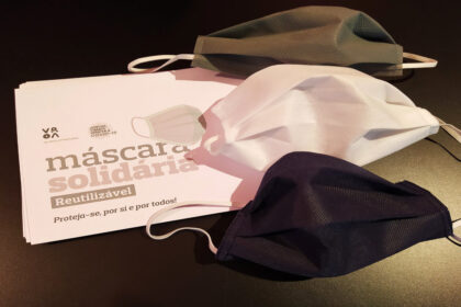 Máscaras gratuitas distribuídas em VRSA