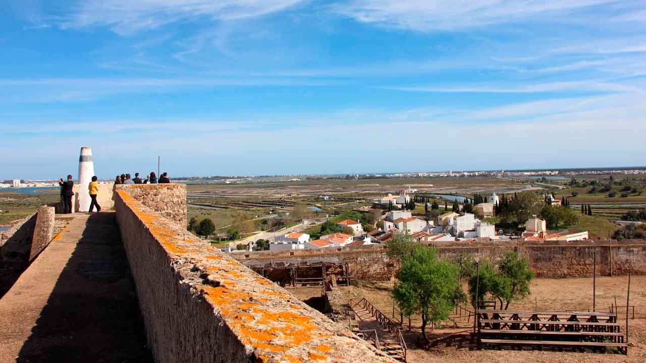 O Castelo de Castro Marim vai ter apoio financeiro do Ministério da Coesão Territorial para a tão aguardada reabilitação, num investimento superior a 10 milhões de euros.