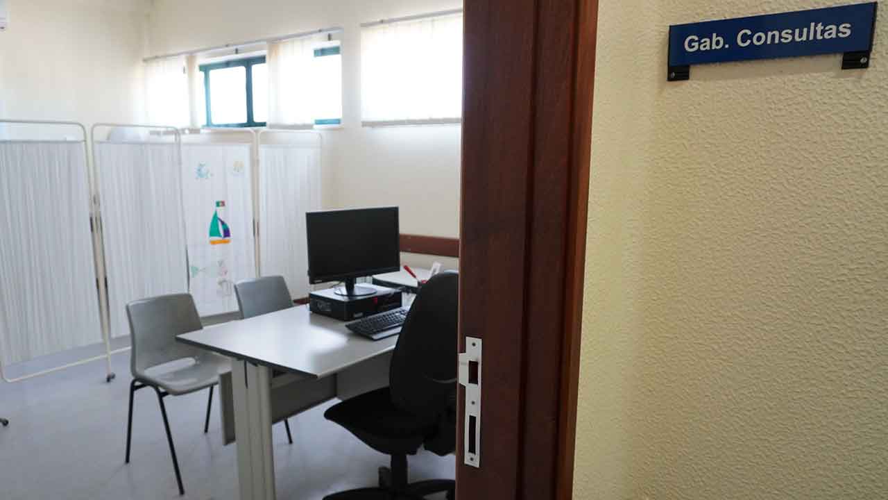 ACeS Barlavento lança consulta especializada para utentes com feridas complexas no Centro de Saúde de Silves.