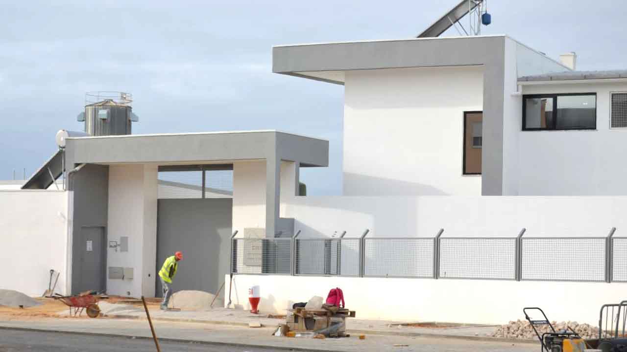 Inauguração do Centro de Recolha Oficial de Animais, Casa Mortuária e Centro Interpretativo do Salva-vidas marcam Dia da Cidade de Portimão.