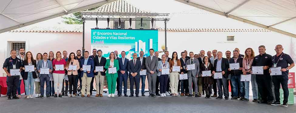 Certificado «Cidades e Vilas Resilientes» foi entregue a João Simões, coordenador do Serviço Municipal de Proteção Civil de Alcoutim.