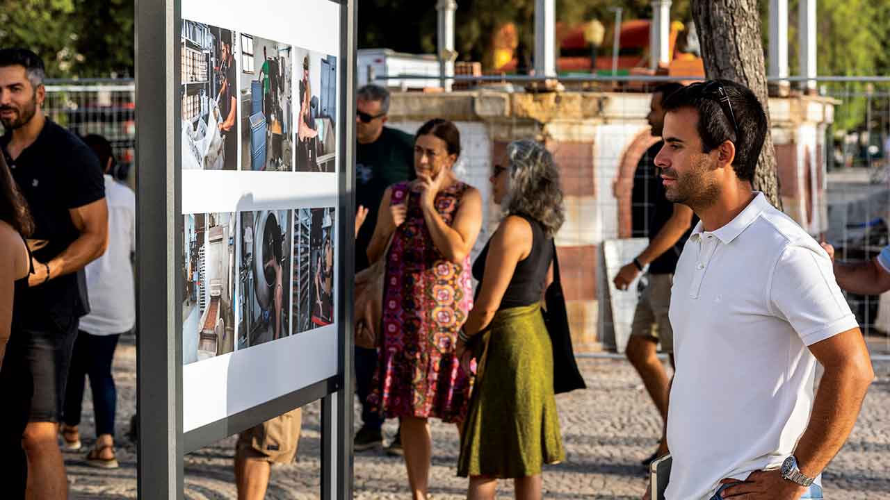 A mostra coletiva ao ar livre,«Created in Faro», localiza-se na baixa, é organizada pela ALFA e dá a conhecer o que é produzido no concelho.