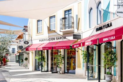 Designer Outlet Algarve tem novas oportunidades de emprego. Uma alternativa ao emprego sazonal, numa região bastante afetada pelo desemprego causado pela pandemia da COVID-19.