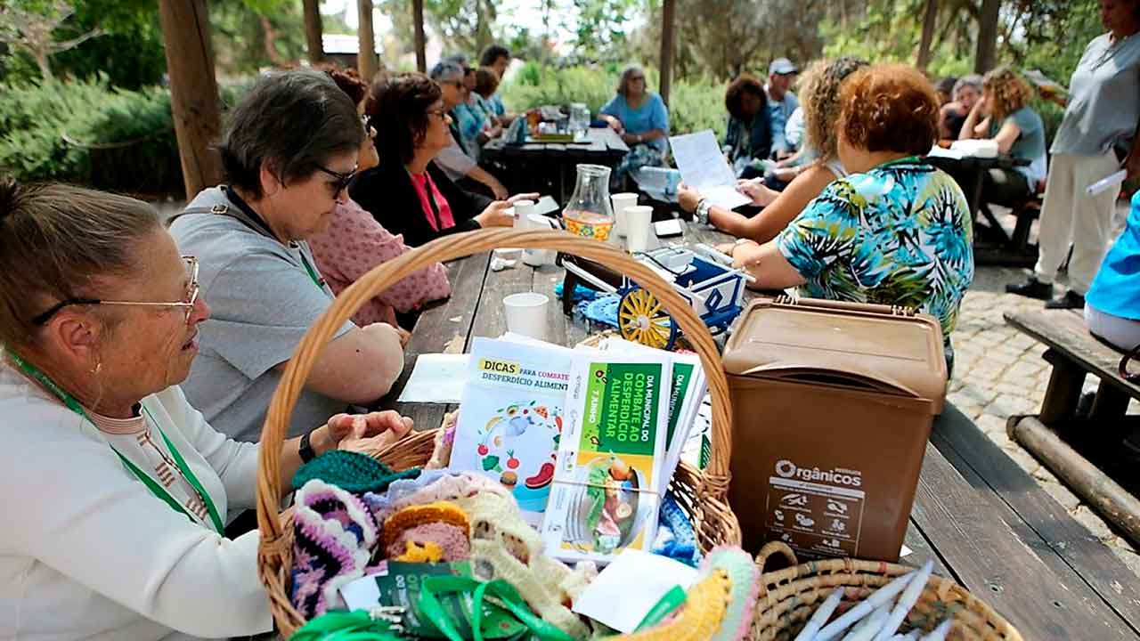 Os seniores de Portimão assinalaram o Dia Municipal de Combate ao Desperdício Alimentar com atividades lúdicas na Quinta Pedagógica.