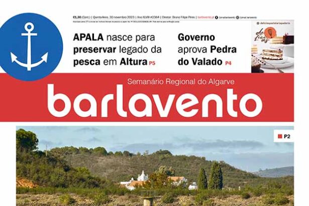 Edição n.º 2384 de 30 de novembro do jornal barlavento, semanário regional do Algarve sobre os transvases de água norte/sul.