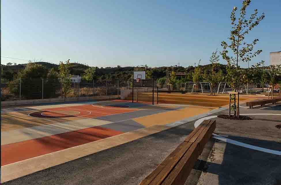A nova Escola Básica de Silves foi inaugurada, depois de uma requalificação de 1.735.808,08 € financiada a 60 por cento por fundos europeus.