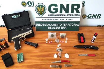 Militares da Guarda Nacional Republicana (GNR) de Olhão detiveram hoje deteve 11 pessoas com idades entre os 19 e os 65 anos.