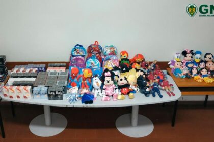 GNR apreende material contrafeito em Albufeira