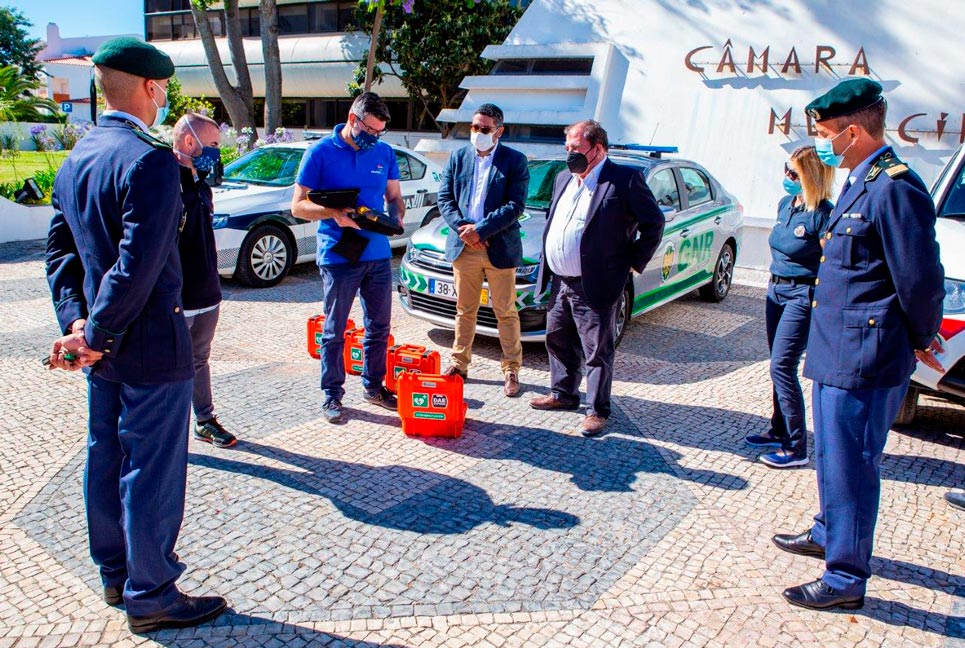 Albufeira entregou desfibrilhadores automáticos externos