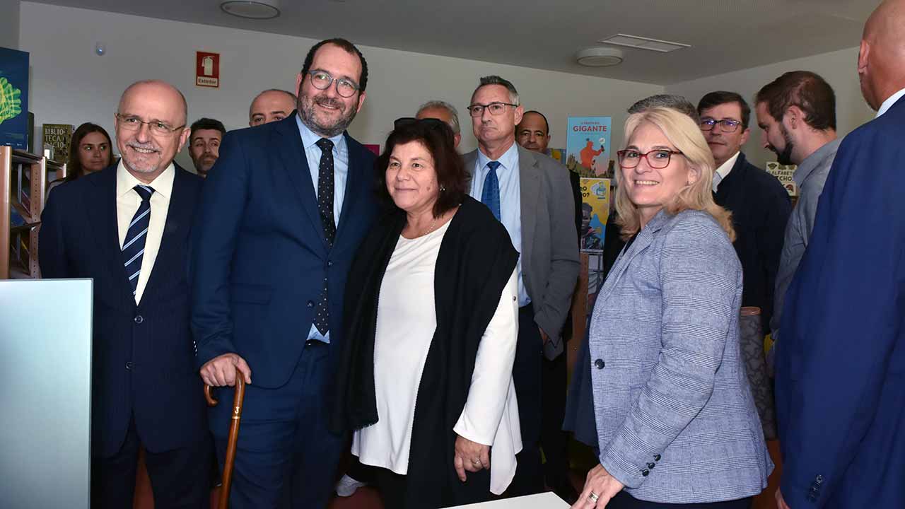 Ministro da Educação João Costa inaugurou Escola EB1/JI Nº4 Hortas de Santo António, em Loulé, preparada para a nova demografia.