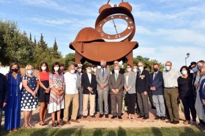 Alte recebeu o ministro da Defesa Nacional, João Gomes Cravinho e a secretária de Estado de Recursos Humanos e Antigos Combatentes, Catarina Sarmento e Castro para a cerimónia de inauguração do Monumento aos Combatentes de Alte, na terça-feira, dia 3 de setembro.