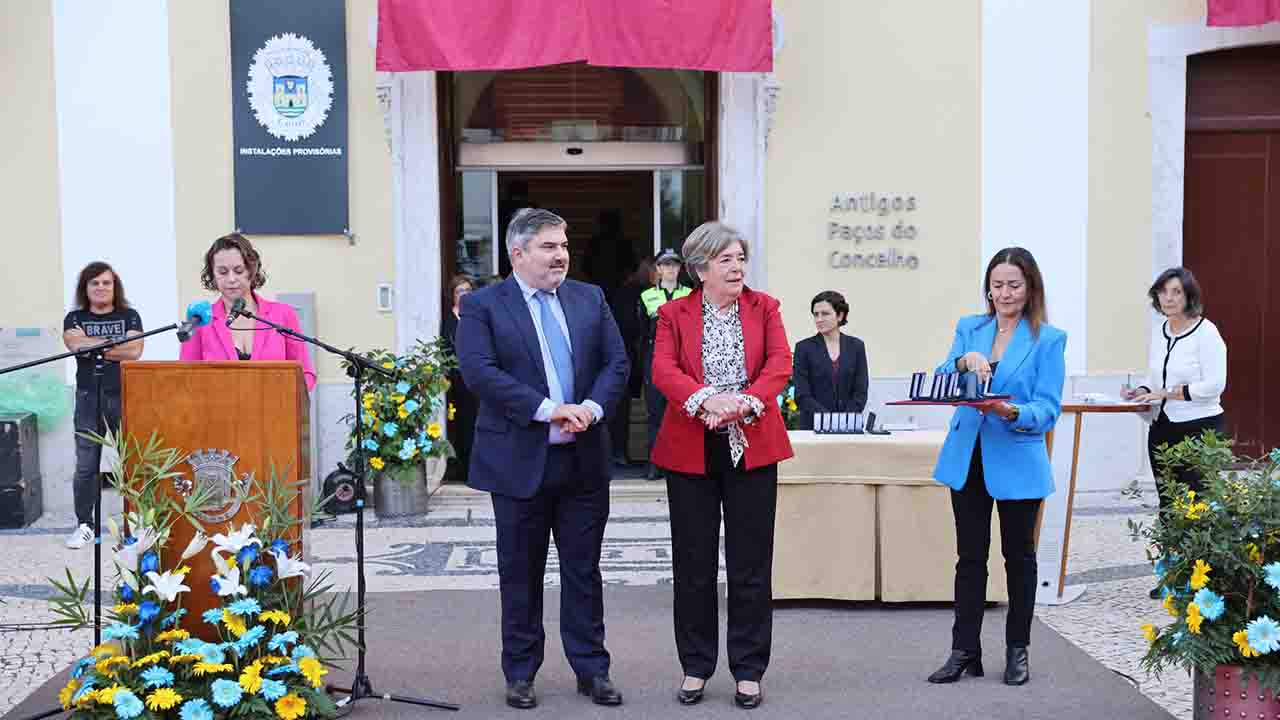 O Dia do município de Lagos, assinalado no dia 27 de outubro, ficou marcado pela homenagem a individualidades e entidades lacobrigenses.