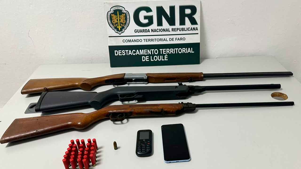 Mulher encontrava-se sequestrada na casa de um indivíduo, em Loulé. GNR deteve o homem de 62 anos na manhã de hoje, depois de uma denúncia.