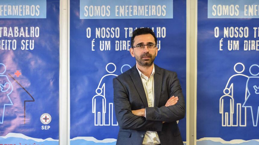 Enfermeiros Algarvios entregam amanhã às 10h na Assembleia da República uma petição com mais de 4600 assinaturas, exigindo que o Centro Hospitalar e Universitário do Algarve e Administração Regional de Saúde do Algarve cumpram os compromissos que assumiram.