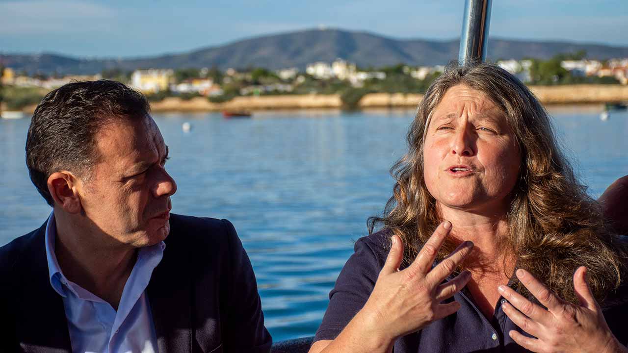 Luís Montenegro disse estar pronto para «pegar no leme da governação», durante uma visita à Ria Formosa, em Olhão.