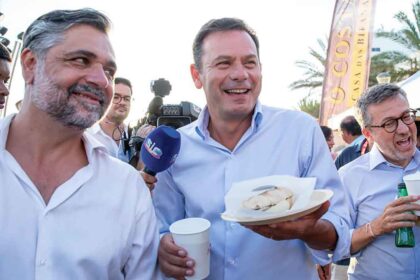Na ocasião, Luís Montenegro não poupou críticas ao governo e a António Costa, afirmando no seu discurso que «o país está cada vez pior».
