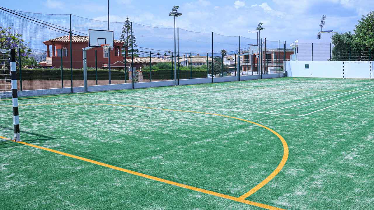 O multidesportivo da Bela Vista já está pronto a ser utilizado depois de uma requalificação de 65 mil euros por parte da autarquia de Lagoa.