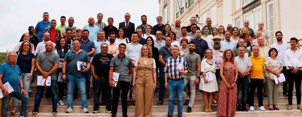 No ãmbito dos quatro programas de apoio da autarquia, o município de Silves assinou os contratos-programa para apoio a mais de 70 coletividades.