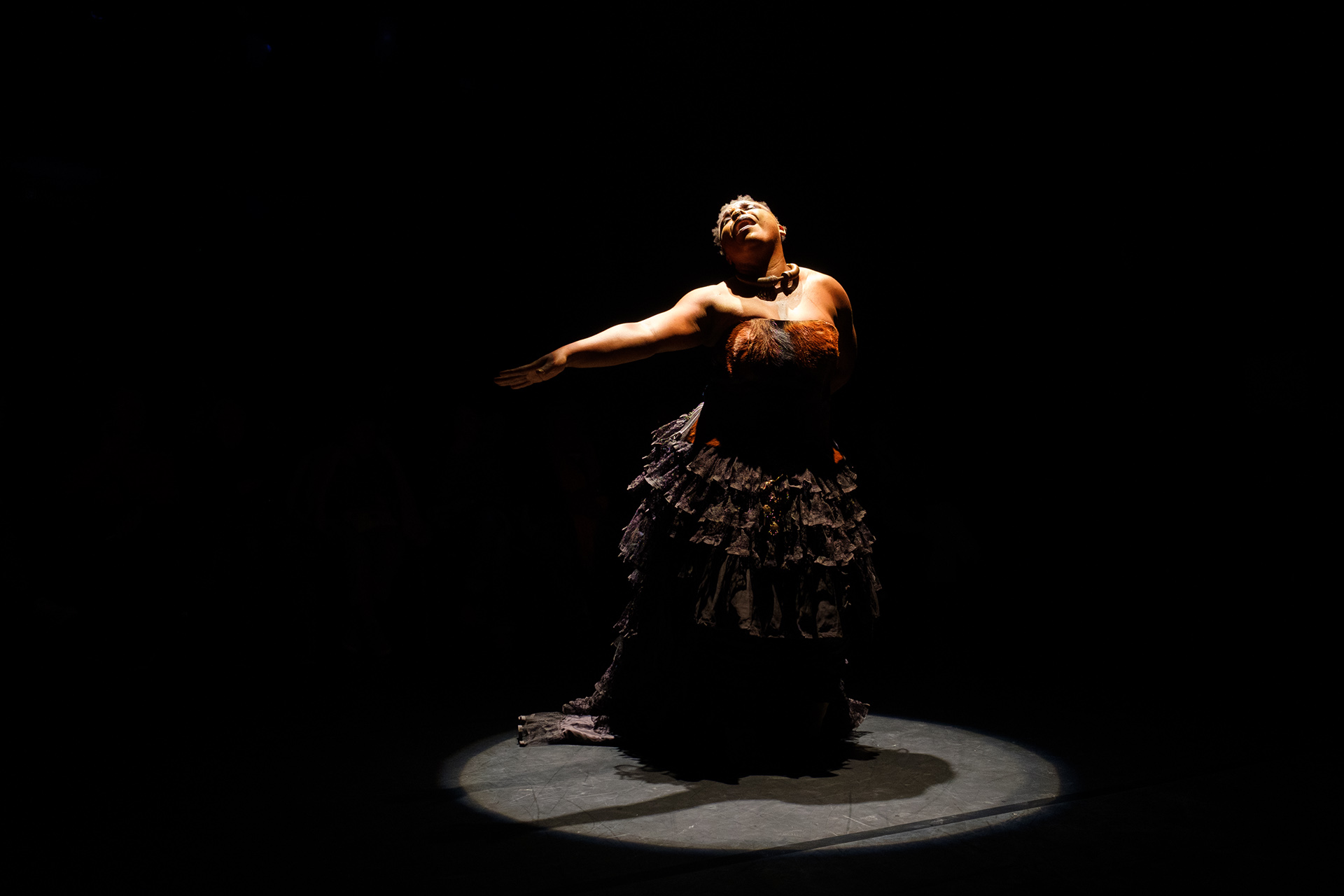 Vilavox - Márcia Limma a interpretar Medeia Negra