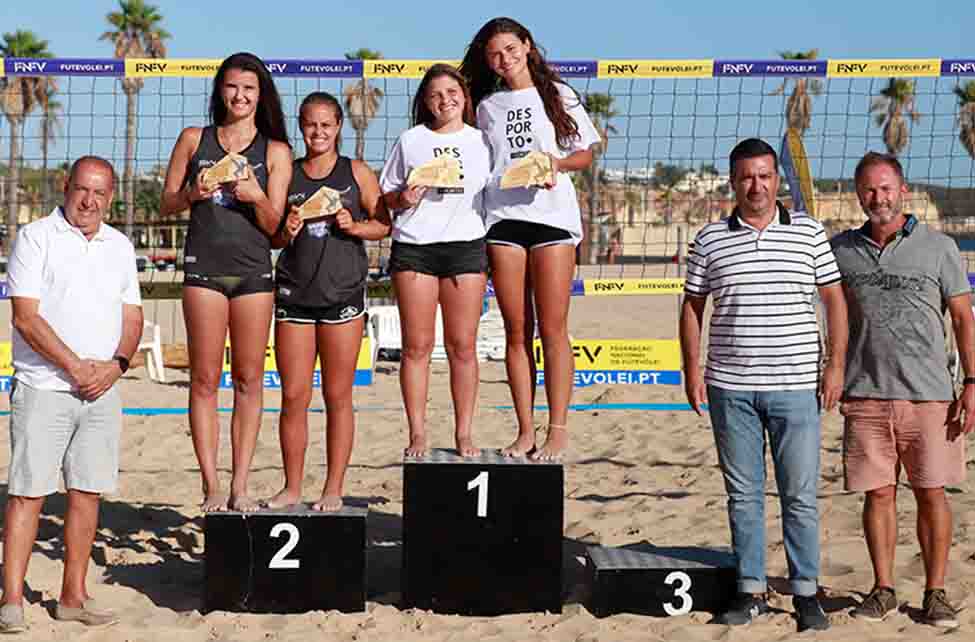 A terceira etapa do Campeonato Nacional de Futevólei decorrer na Praia da Rocha, onde as duplas do Politécnico do Porto saíram vencedoras.