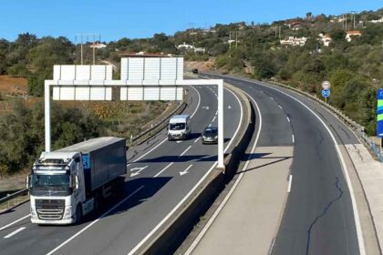 O PCP Algarve reafirma «a luta» pela abolição das portagens na Via do Infante, pedindo ainda a requalificação da EN125 entre Olhão e VRSA.
