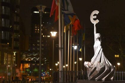«Contigo todos os dias. A tua voz no Parlamento Europeu» é o lema das Jornadas de Trabalho dos Eurodeputados PCP, hoje em VRSA.