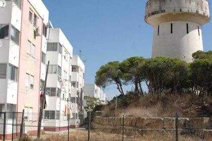 A Comissão Política Concelhia do Partido Socialista (PS) de Vila Real de Santo António (VRSA) considera que o concelho precisa de uma Estratégia Local de Habitação (ELH) ao exemplo que está a acontecer noutros municípios do Algarve.