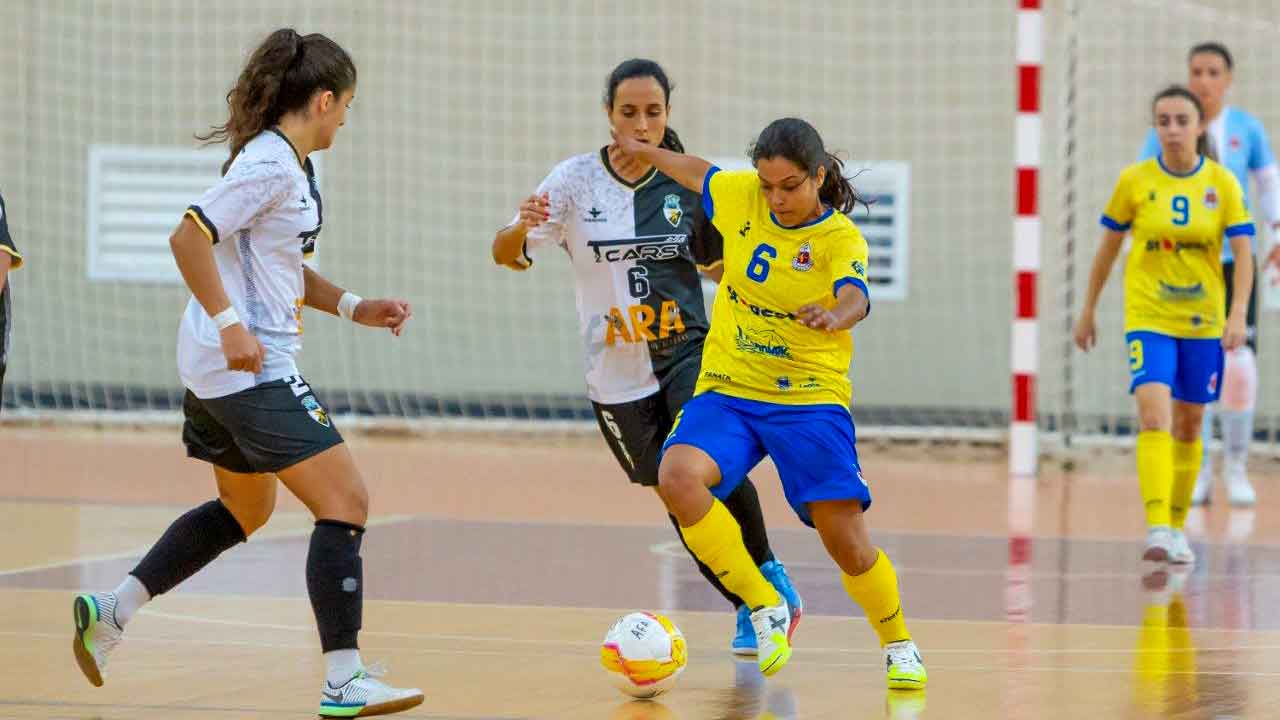 Albufeira acolheu a Final Supertaça do Algarve de Futsal Feminino, prova que deu vitória ao Parchalense, ao vencer o Farense.