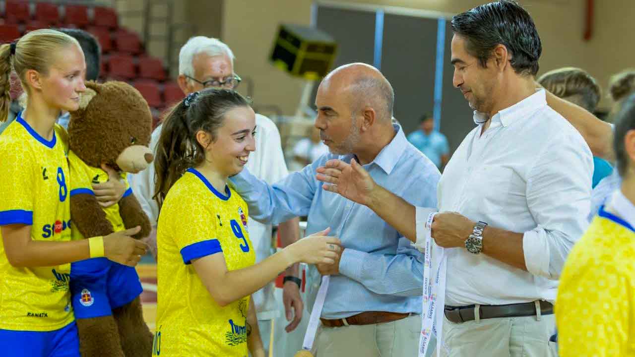 Albufeira acolheu a Final Supertaça do Algarve de Futsal Feminino, prova que deu vitória ao Parchalense, ao vencer o Farense.