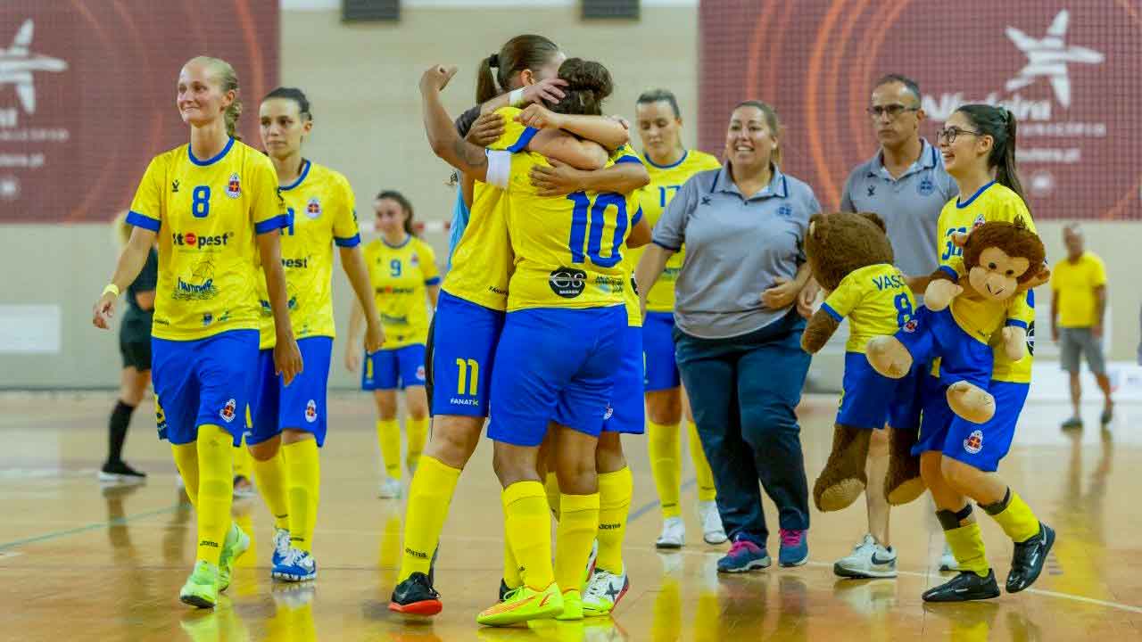 Albufeira acolheu a Final Supertaça do Algarve de Futsal Feminino, prova que deu vitória ao Parchalense, ao vencer o Farense.