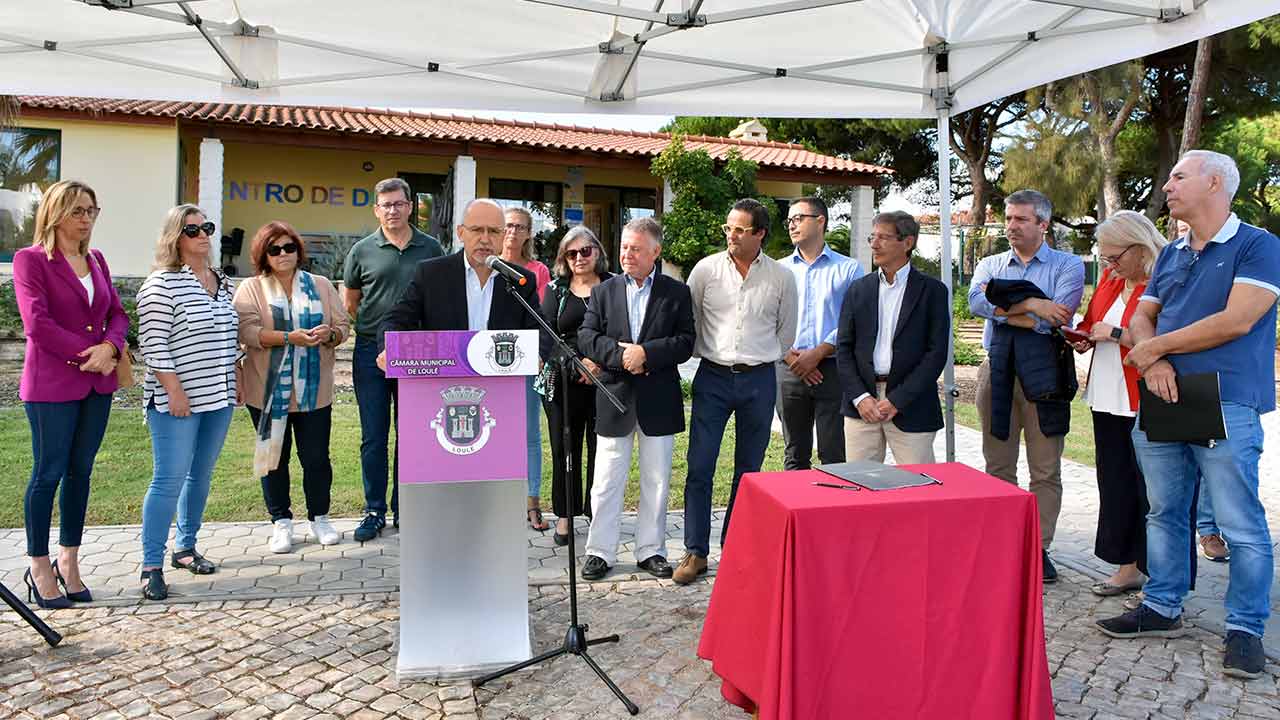 Obra de ampliação da sede da Associação de Doentes de Parkinson e Alzheimer vai melhorar apoio prestado aos utentes em Loulé.