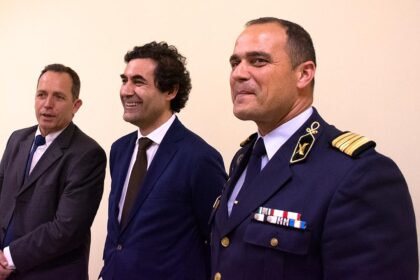 Direção Regional de Agricultura e Pescas do Algarve e Guarda Nacional Republicana assinaram um protocolo de cooperação para melhorar a fiscalização da Reserva Agrícola Nacional (RAN). Nuno Russo, secretário de Estado do Desenvolvimento Rural, mostrou-se satisfeito pela «proatividade» de ambas as entidades e disponível para levar este exemplo a outras regiões do país.