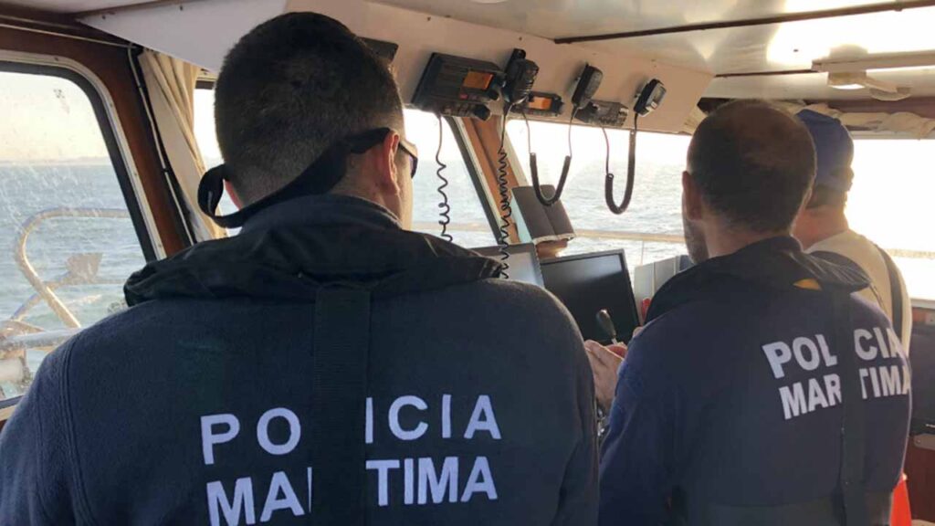 Polícia Marítima apreende 3200 kg de sardinha em Vila Real de Santo António
