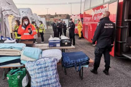 O Serviço Municipal de Proteção Civil de Portimão procedeu ontem, 11 de novembro, a uma mobilização expressiva de meios e recursos destinada a receber os 37 cidadãos marroquinos resgatados pela Marinha.