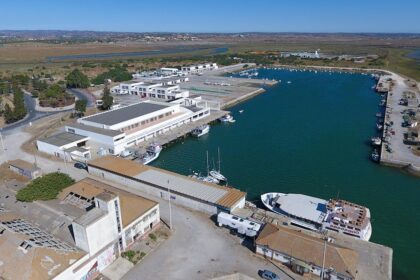 Docapesca vai investir mais de 80 mil euros em obras de melhoramento em dois portos de pesca algarvios.