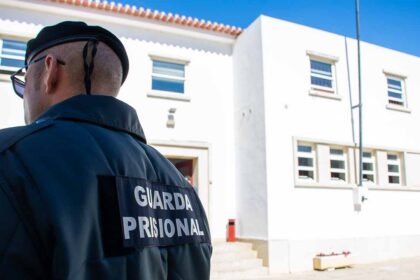As autoridades policiais detiveram em Málaga, Espanha, seis pessoas suspeitas de rapto de um idoso no Algarve.