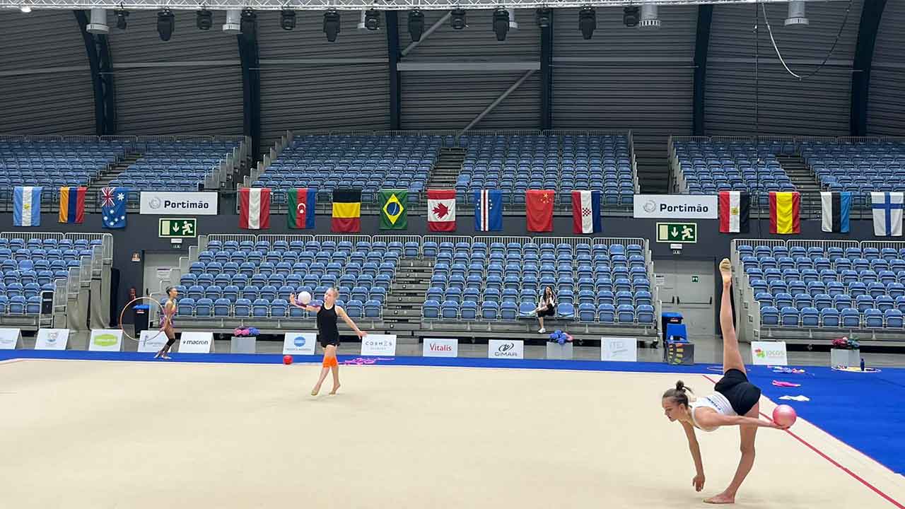 Taça do Mundo de Ginástica Rítmica, em Portimão, contará com 13 países nos conjuntos e 32 na competição individual.