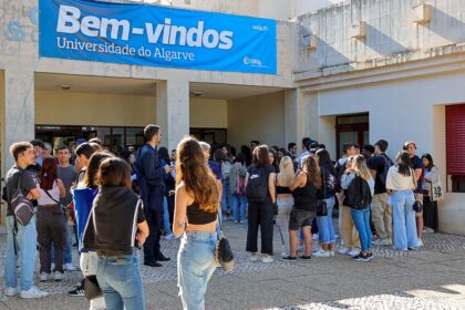 A UAlg totaliza, no próximo ano letivo, 1523 alunos colocados na primeira fase, sendo que 37 dos 46 cursos disponíveis esgotaram as vagas.