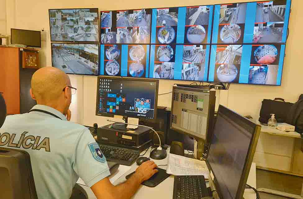 Assinatura do protocolo para a instalação do sistema de videovigilância foi efetuada nas comemorações do 136º aniversário da PSP no Algarve.