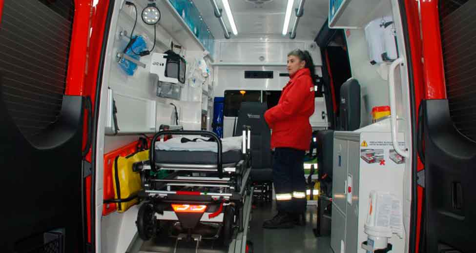 Os bombeiros de Messines acabam de receber uma ambulância dotada de equipamento, oferecida pelo município de Silves, num investimento superior a 65 mil euros.