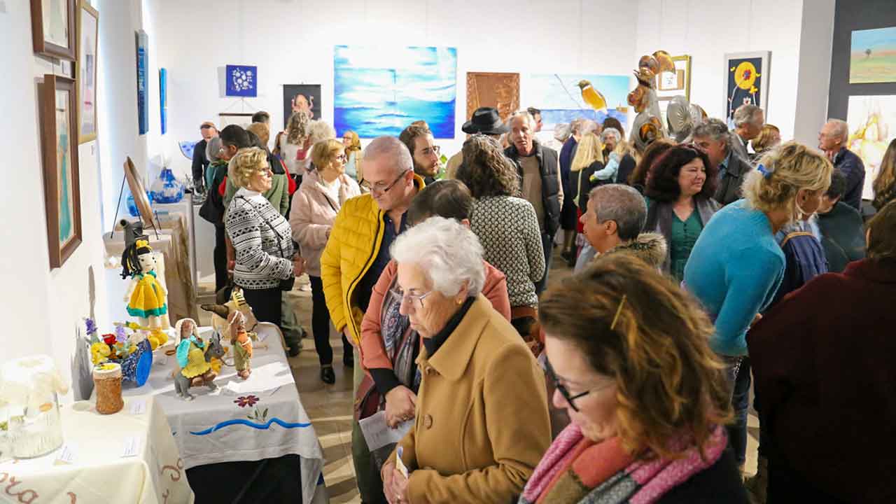 O Centro de Interpretação de Vila do Bispo acolhe, até ao próximo dia 29 de fevereiro, a 25.ª edição da Mostra de Artistas do Concelho.